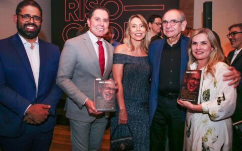 Imagem do post Ivana Bastos prestigia Mário Kertész em noite de lançamento em Salvador