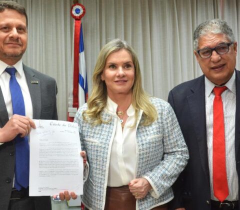 Imagem do post ALBA recebe projeto da LOA 2026 com previsão de crescimento de 9,1%