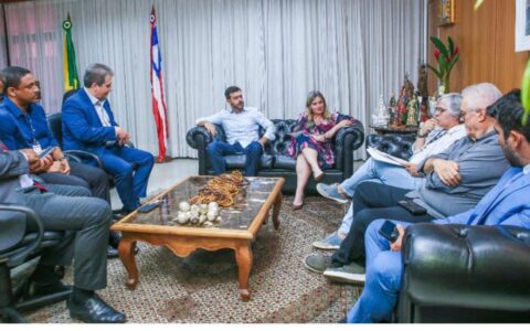 Imagem do post Ivana Bastos anuncia reajuste de servidores da Alba