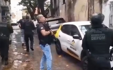 Imagem do post Mulher é presa por stalking contra colega de faculdade em Salvador