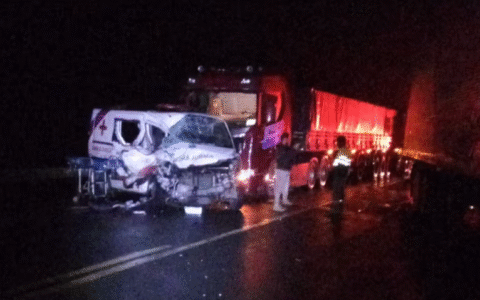 Imagem do post Tragédia na BR-116: Acidente com 5 veículos deixa 1 morto e 6 feridos