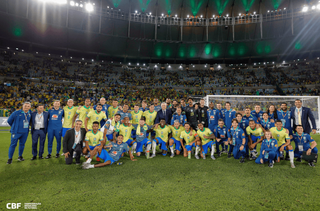 Brasil dá show no Maracanã e atropela o Chile