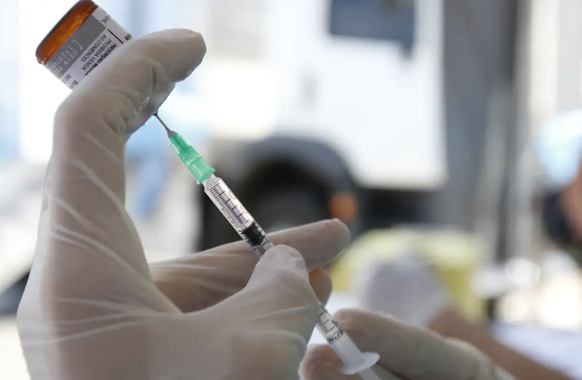 Casos de sarampo tiveram aumento de 34 vezes em 2025, alerta Opas
