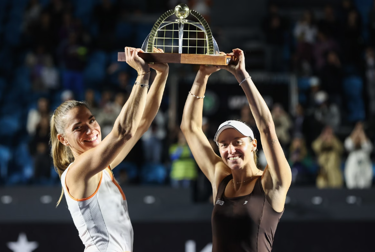 Luisa Stefani vence final de duplas no SP Open 2025