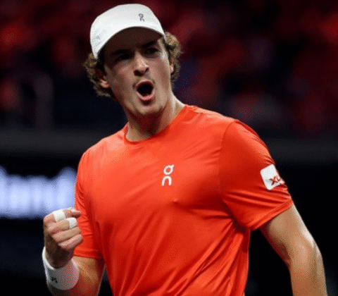 Imagem do post João Fonseca segue passos de Federer e Djokovic