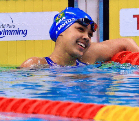 Imagem do post Brasileira de 17 anos quebra recorde e conquista ouro no Mundial Paralímpico