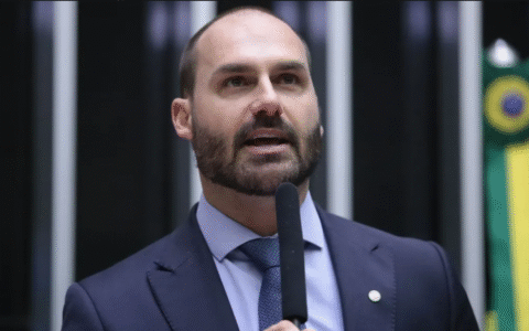 Imagem do post PGR diz que deputados não podem pedir prisão de Eduardo Bolsonaro