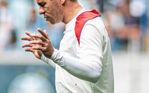 Imagem do post Vitória não resiste ao Grêmio e se mantém no desespero do Z4