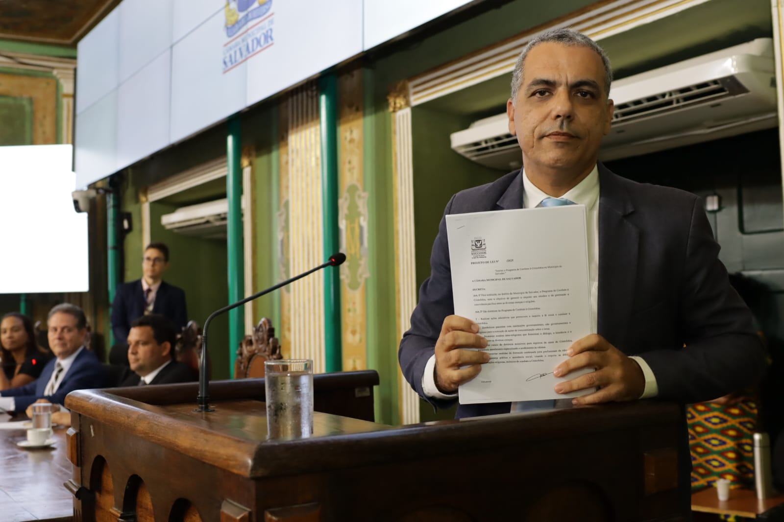Pioneira: Câmara de Salvador aprova Lei contra a Cristofobia