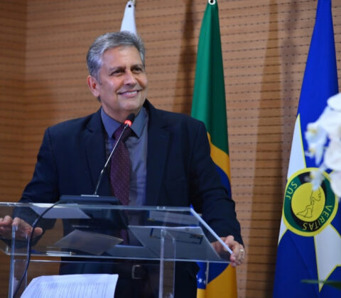 Imagem do post Jurista baiano desafia direito mundial com palestras na Europa