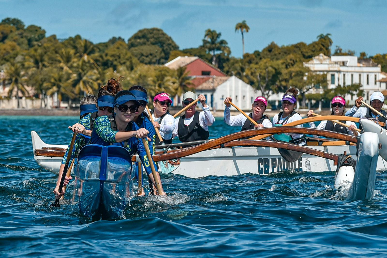 Praia de Inema recebe etapa do Campeonato de Canoa Polinésia