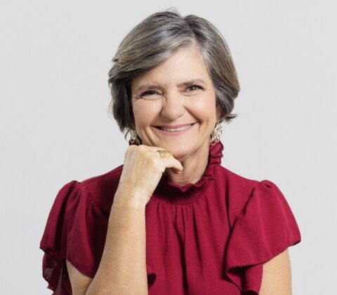 Imagem do post “Julgue-me se for Capaz”: escritora lança primeiro livro inspirado em vivências traumáticas