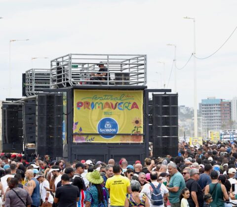 Imagem do post Festival da Primavera termina em clima de carnaval e homenagem a Raul Seixas