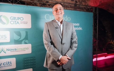 Imagem do post Holding de clínicas de Salvador reúne 180 reumatologistas em jantar estratégico durante Congresso na Bahia