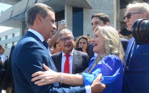 Imagem do post Ivana destaca os 32 anos de serviços prestados à ALBA por Marcus Presidio