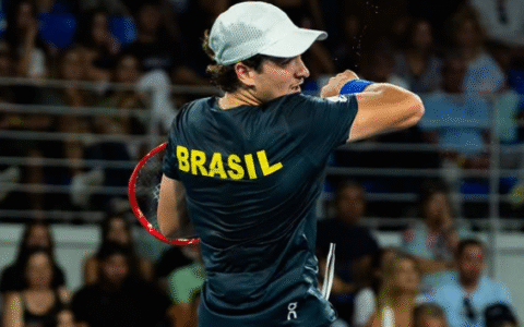 Imagem do post João Fonseca enfrenta Shapovalov nas quartas do ATP 500