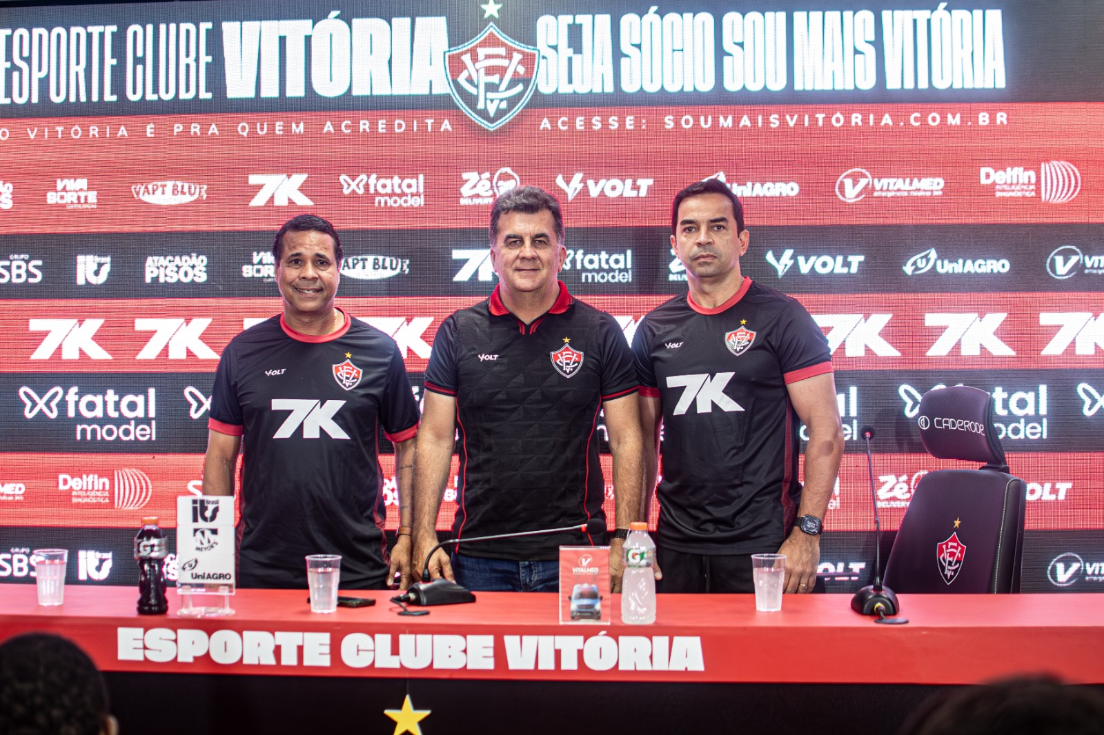 Rodrigo Chagas é efetivado no comando técnico do Vitória