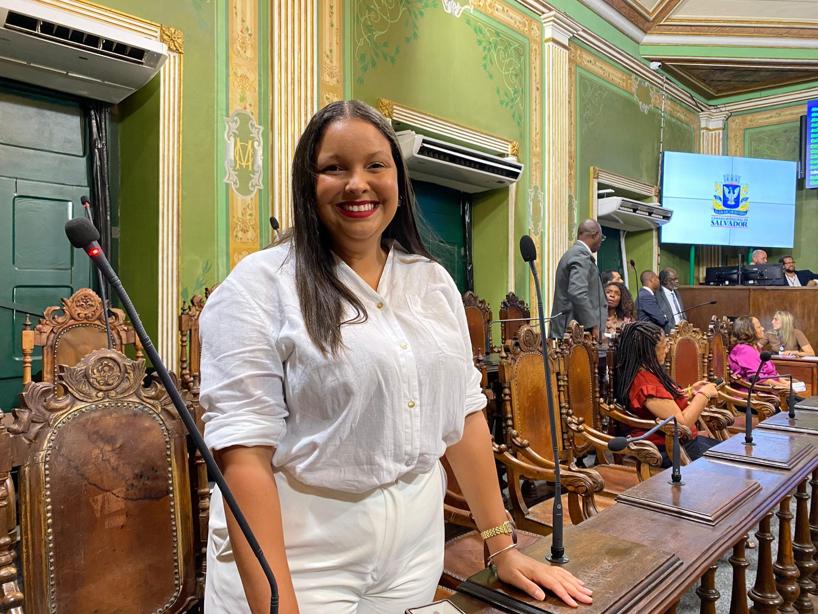 Isabela Sousa protocola PL para reconhecer Boa Vista do Lobato como bairro de Salvador