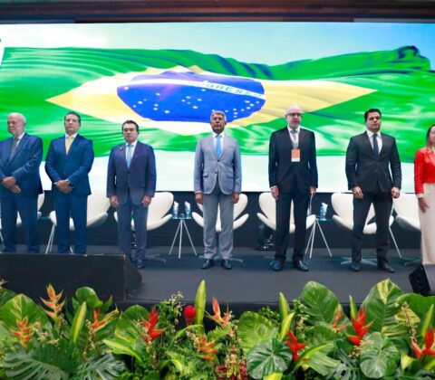 Imagem do post Jerônimo abre fórum em Salvador e defende transparência na gestão pública