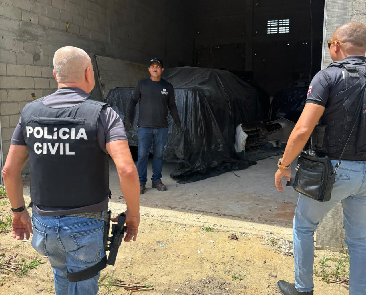 Polícia Civil localiza galpão de desmanche envolvido em fraudes de seguro
