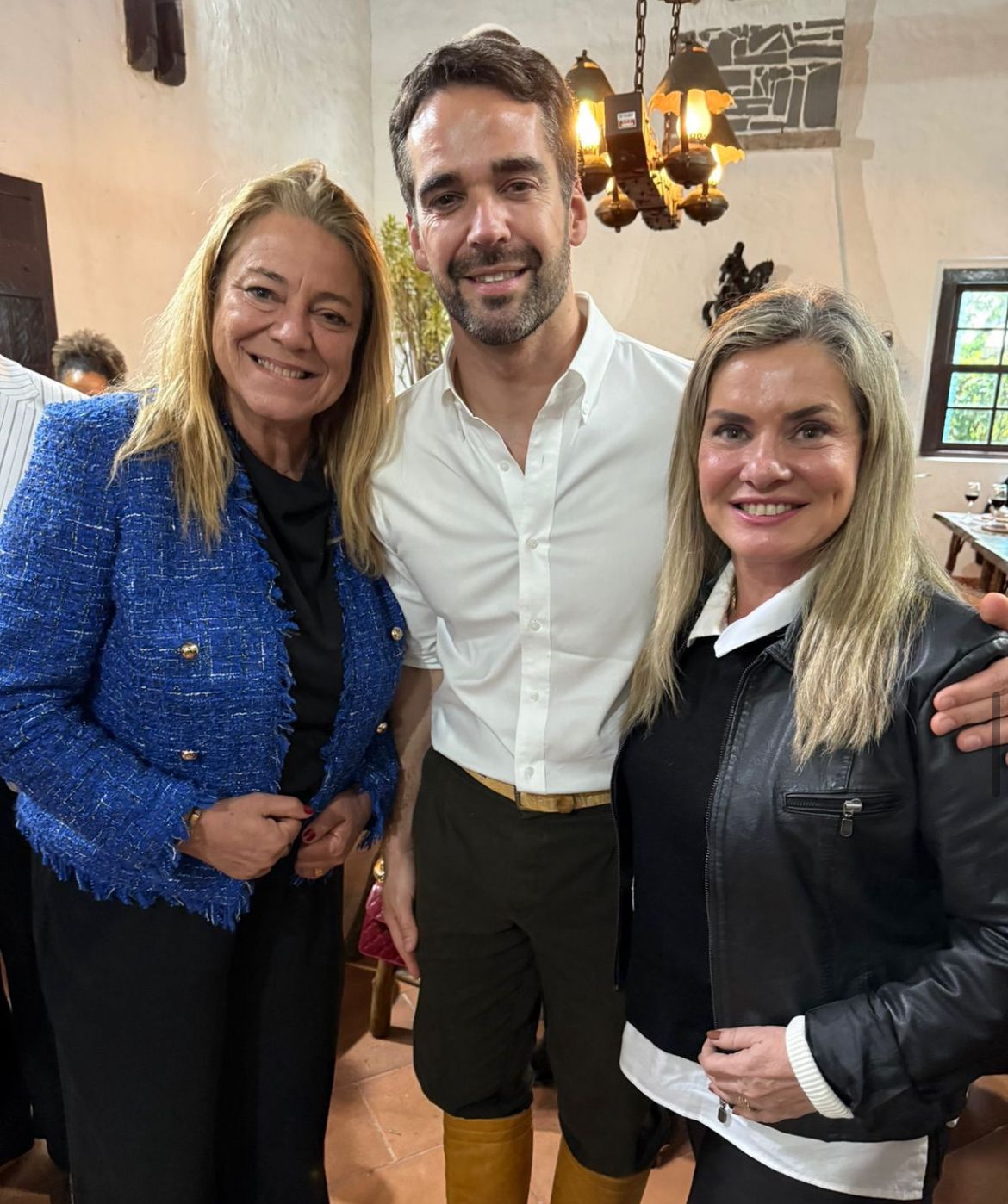 Fabíola Mansur participa do Encontro Nacional de Legisladoras, no RS, ao lado da presidente da Alba, Ivana Bastos