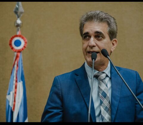 Imagem do post “ACM Neto se acha o gestor, mas não passa de um maquiador”, afirma Robinson Almeida