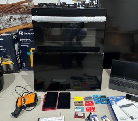 Imagem do post Mulher é presa por fraude em cartões e deixa vítimas com dívidas de até R$10 mil