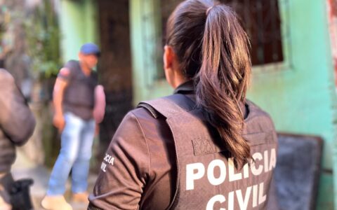 Imagem do post Homem ataca amigo da ex com facão e é preso