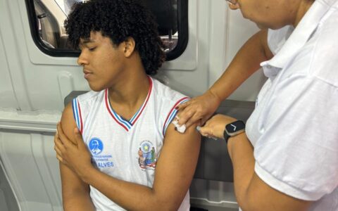 Imagem do post Prefeitura de Salvador leva vacinação contra o HPV para adolescentes em escolas