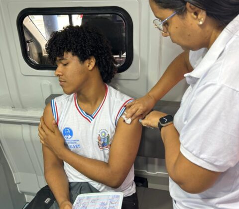 Imagem do post Prefeitura de Salvador leva vacinação contra o HPV para adolescentes em escolas