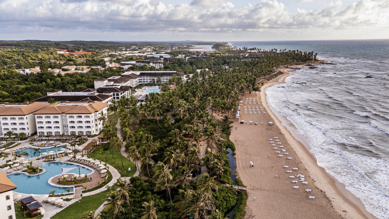Costa do Sauípe bomba no fim de 2025: Saulo, Durval, Timbalada e torneio internacional de tênis vão agitar a Bahia