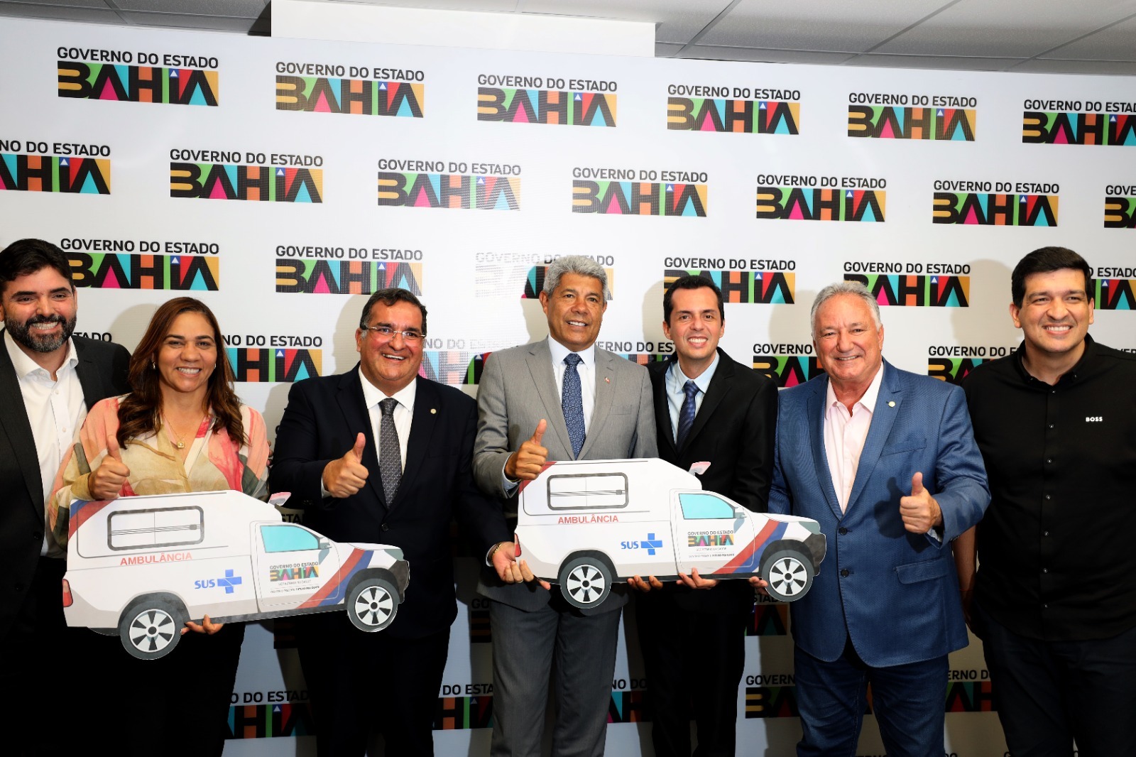 Novo hospital em São Desidério é pauta de reunião entre Jerônimo Rodrigues e prefeito