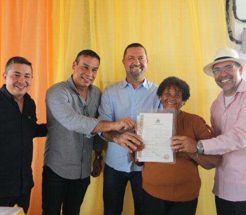 Imagem do post Portal do Sertão entrega 69 títulos de terra a agricultores familiares na Bahia