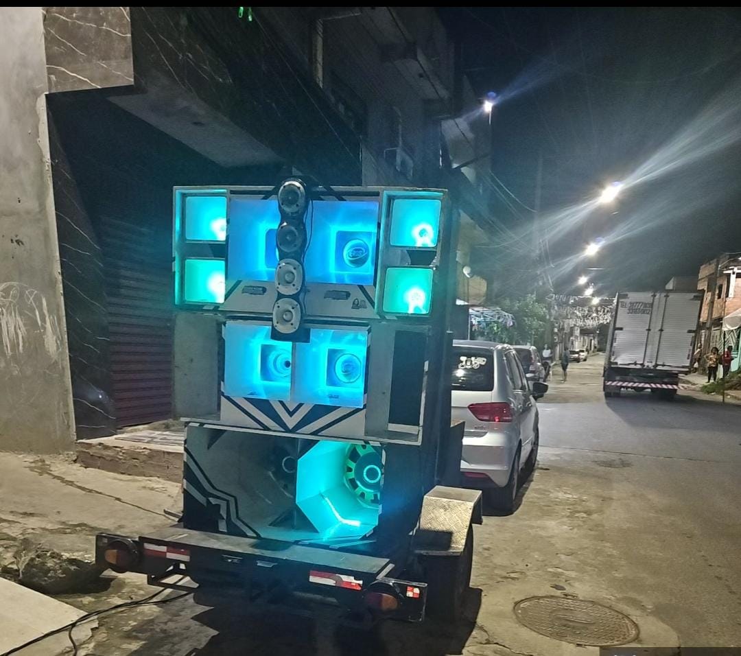 PM apreende equipamento de som tipo paredão em Paripe