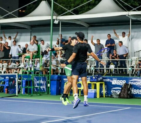 Imagem do post Brasileiro Schiessl elimina Tsitsipas no M25 de Salvador (BA) . Baianos derrubam favoritos nas duplas