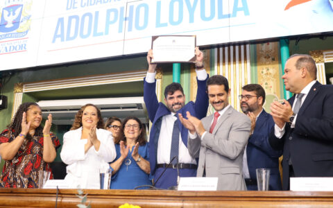 Imagem do post Adolpho Loyola ganha título em Salvador e faz discurso marcante