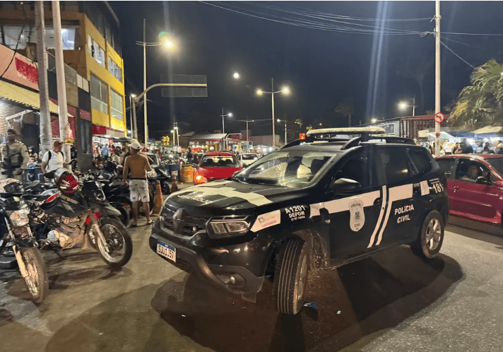 Operação policial em Itapuã detém mais de 30 pessoas e apreende 16 motocicletas