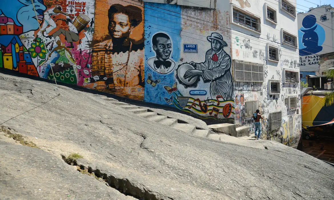 Guia de Turismo antirracista é lançado em Salvador