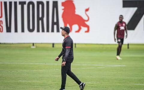 Imagem do post “Já vivi momento mais difícil”, diz Jair Ventura em sua apresentação no Vitória