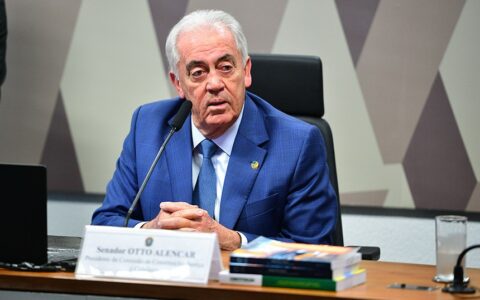 Imagem do post Otto descarta influência de artistas e ‘enterra’ PEC da Blindagem