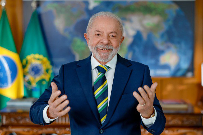 Lula no 7 de Setembro: presidente defende soberania do Brasil, democracia e o Pix
