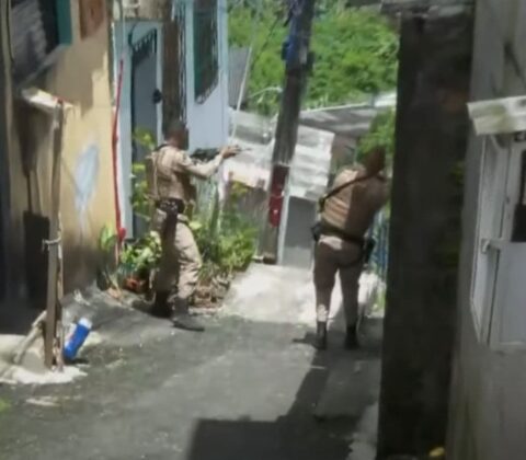 Imagem do post Tiroteio em Cajazeiras deixa moradores em pânico; PM reforça policiamento contra o CV