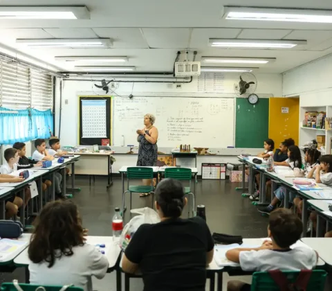 Imagem do post Carteira nacional do professor será entregue em outubro, anuncia MEC