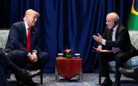 Imagem do post Nas redes sociais, Lula comenta “ótima reunião” com Trump na Malásia
