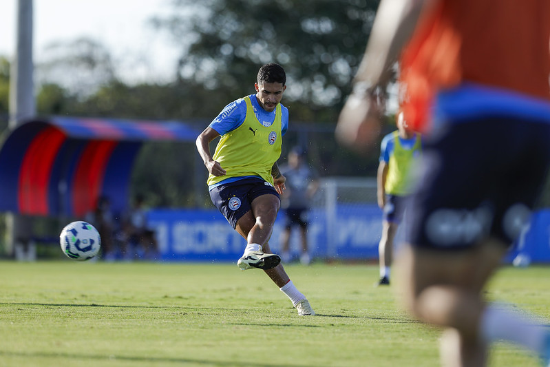 Com Erick e Ruan Pablo em campo, Bahia segue preparação para o Ba x Vi