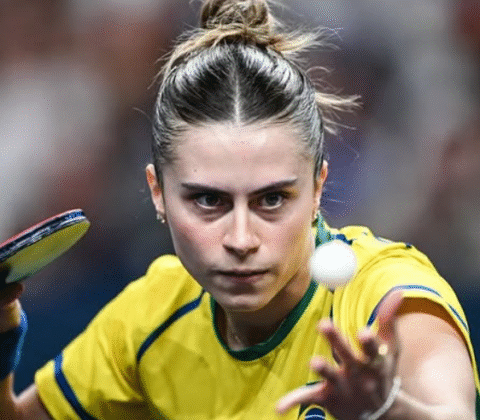 Imagem do post Bruna Takahashi quase derruba top 5 no WTT Champions 2025