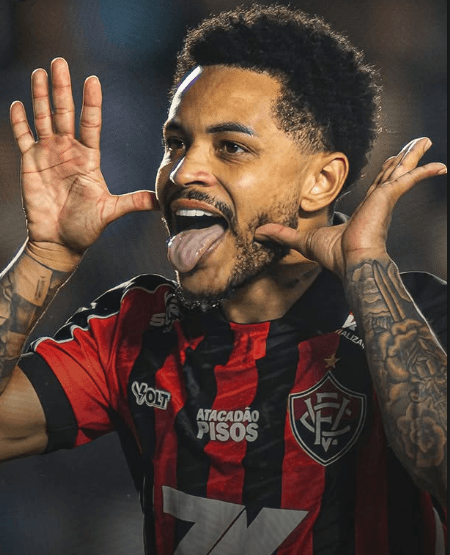 Vitória histórica! Leão derruba tabu e cola no Santos