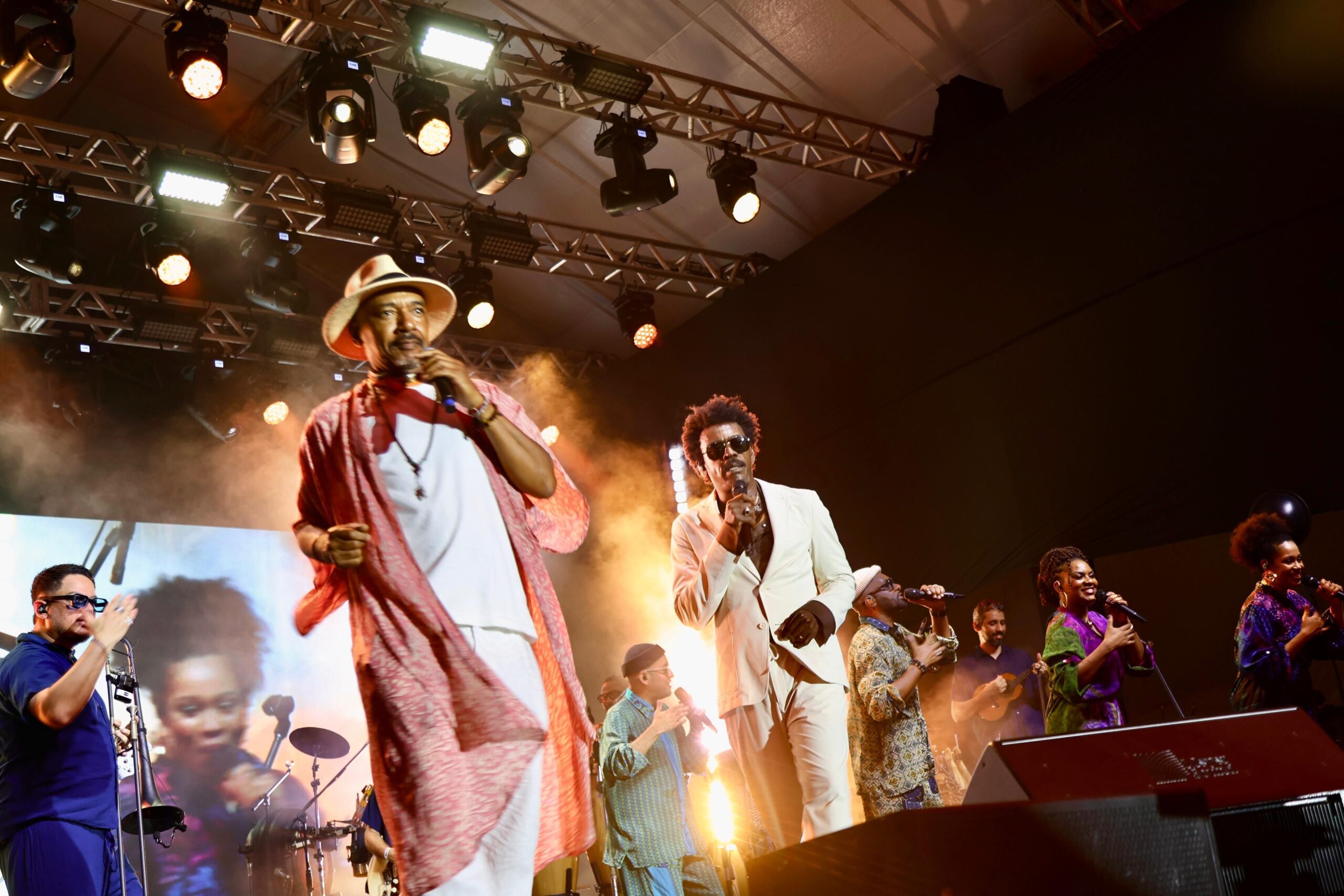 Seu Jorge faz história em Salvador com o Baile à La Baiana