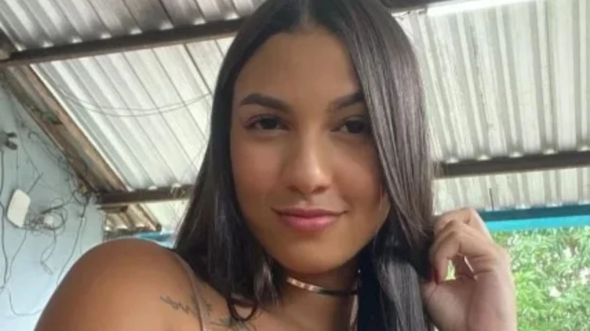 Jovem é morta a tiros na frente de uma criança autista