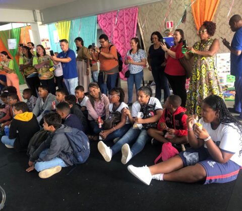 Imagem do post FLICA 2025 reúne literatura, arte e debates reflexivos